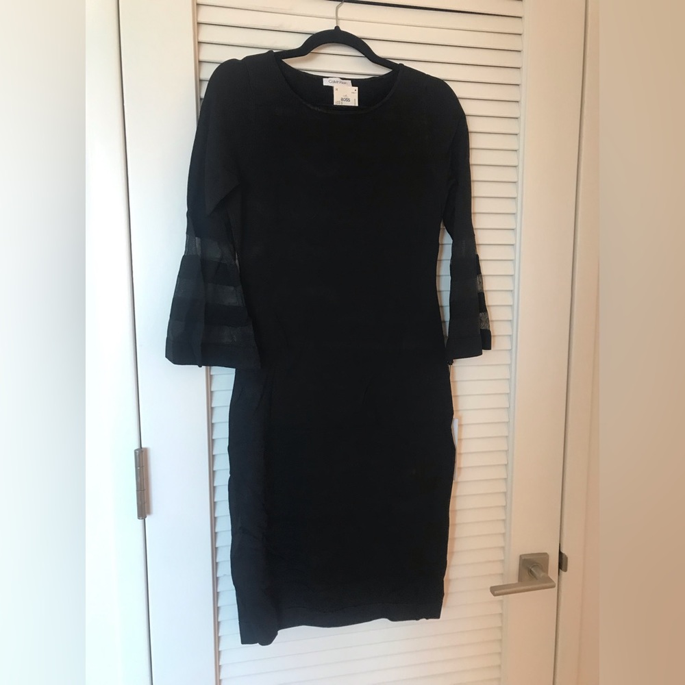 Black Calvin Klein dress in small.